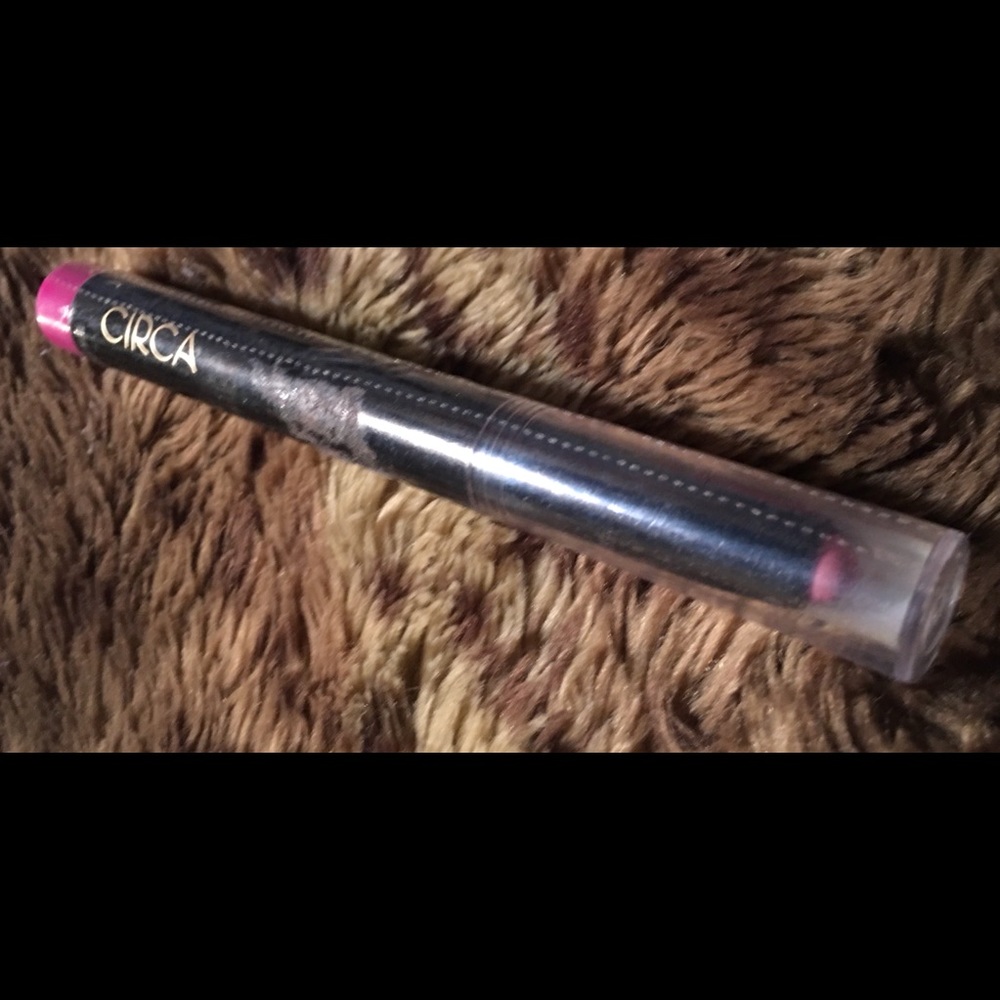 CIRCA Lip Crayon 05-DYNAMIC Color Saturated Sealed